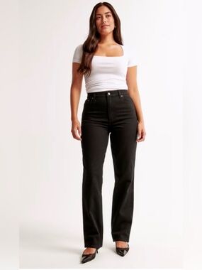 Curve Love Ultra High Rise 90s Straight Jean  Size 30/10 Short